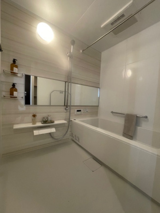 ロータリーパレス浦和西の浴室|誰からも好まれる色使いのきれいなお風呂です