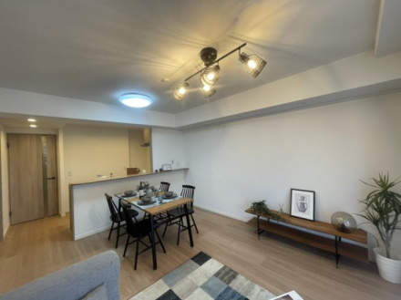 ロータリーパレスアリーラ春日部の居間・リビング|使いやすいリビングです