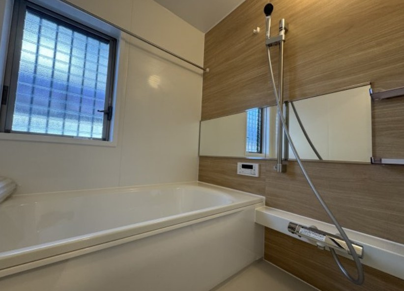 久喜市本町二丁目戸建の浴室|ゆったり過ごせるお風呂です