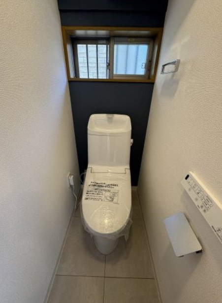 久喜市本町二丁目戸建のトイレ|コンパクトで使いやすいトイレです