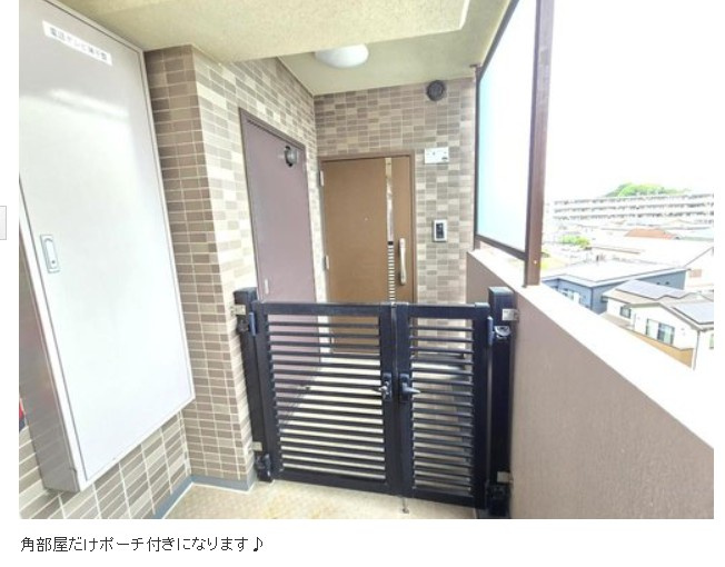 エクセル大宮東３番館の玄関|ゆったりとした玄関です