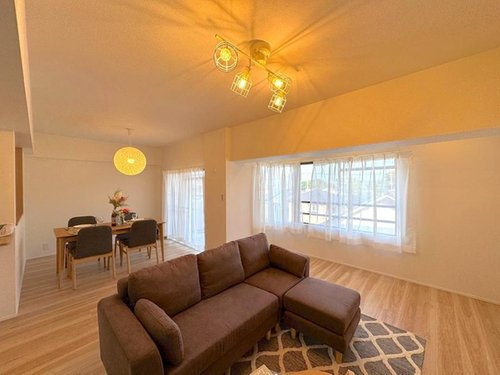 シティパル八柱の居間・リビング|ゆったり過ごせる居間です