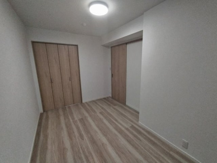 グリーンミユキ川口元郷の洋室|使いやすい洋室です