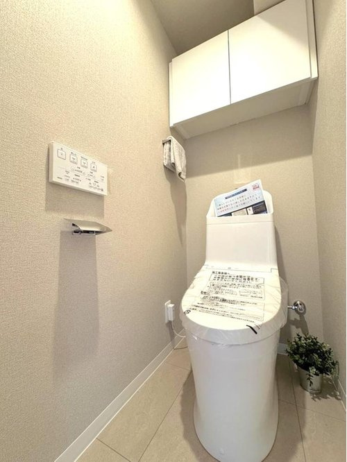 レクセル朝霞のトイレ|落ち着いた色調のトイレです