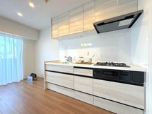 レクセル朝霞のキッチン|コンパクトなキッチンで掃除もラクラク