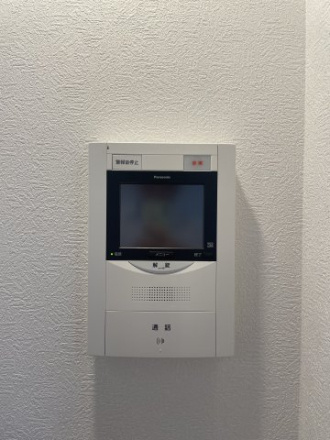 ライオンズマンション上福岡第３の防犯設備|モニター付きインターホンで防犯面も安心です