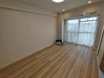 エンゼルハイム浦和中尾の洋室|個人の部屋や寝室として使える洋室です