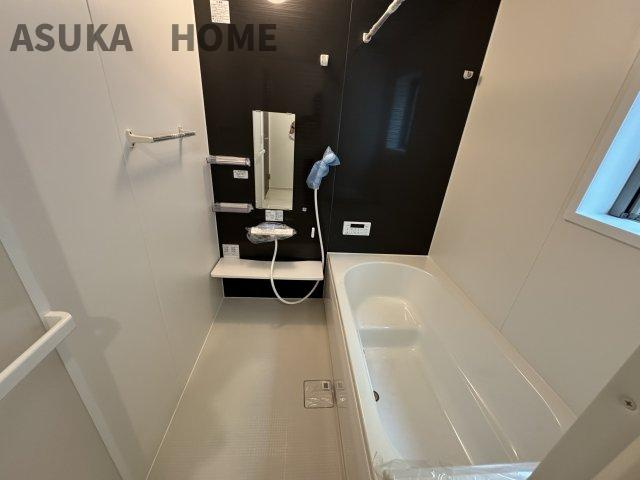 横浜市旭区金が谷　の浴室