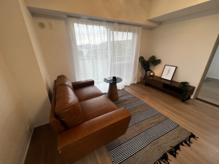 アーベイン朝霞エルディアの居間・リビング|ゆったり過ごせるリビングです