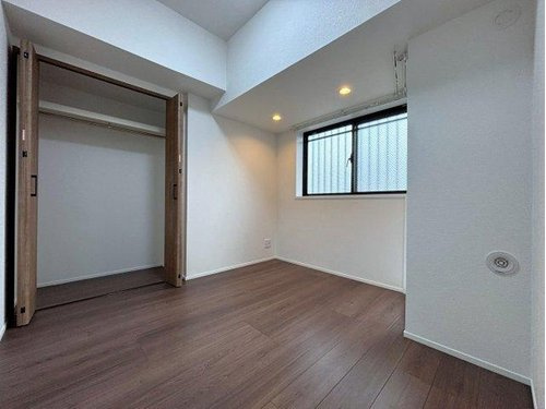 ライオンズシティ春日部の洋室|明るい洋室です