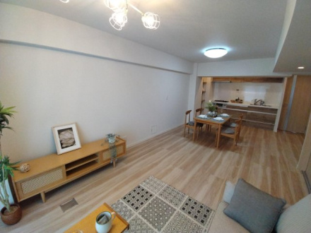 草加松原ハイツＡ棟の居間・リビング|使いやすい居間です