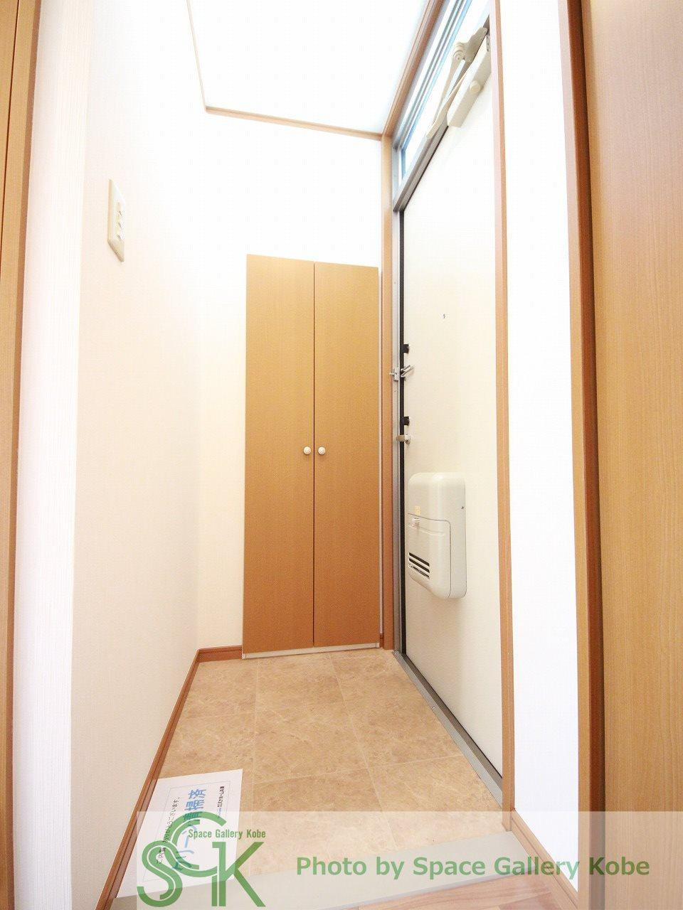 クレールベルヴィル立花　B棟の玄関|※お部屋により仕様が異なる場合があります。