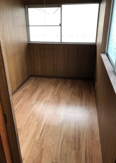 岡本８丁目貸家の居間・リビング