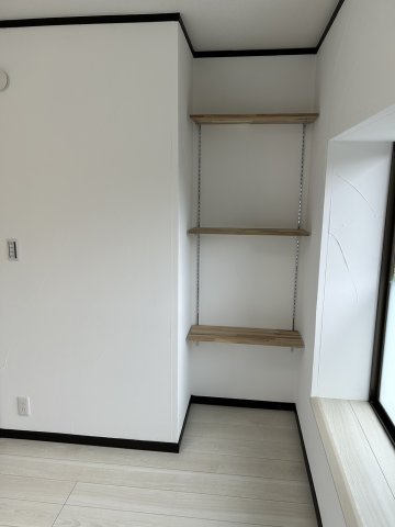 岡谷市川岸中一丁目　中古戸建の収納