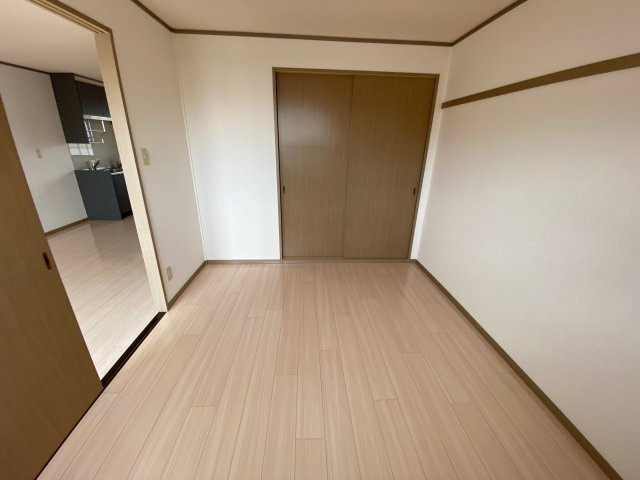 サンハイム下手野　C棟の寝室