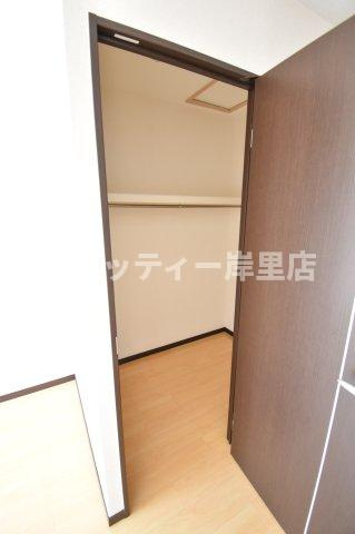 セレーナ住之江Ⅰ番館の収納