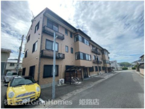 バンプロピスIII