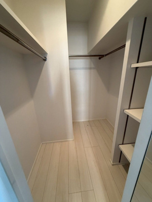 【収納】 | エンクレストGRAN博多駅前 | 別号室の写真になります。現況優先。