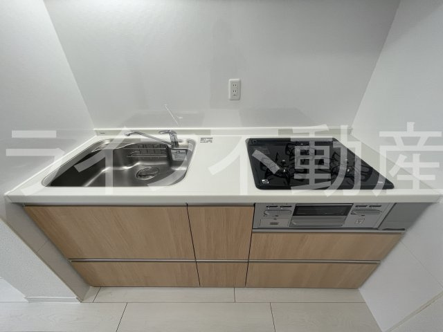 フォルム石切さくら坂のキッチン|コンパクトなキッチンで掃除もラクラク