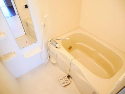 【浴室】 | コンフォートフサ | 別号室の写真になります。現況優先。