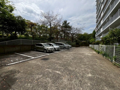 【駐車場】 | 狭山ハウス２号棟 | 駐車場の空き状況等はお問い合わせください♪