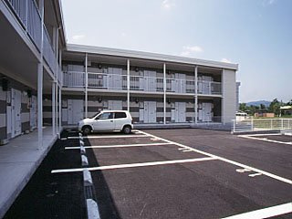 レオパレスｆａｉｒｙ　ｔａｌｅの玄関|設備仕様は号室により異なる為、現況を優先します。