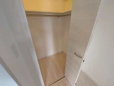 【収納】 | レジス箱崎東 | 別号室の写真になります。現況優先。