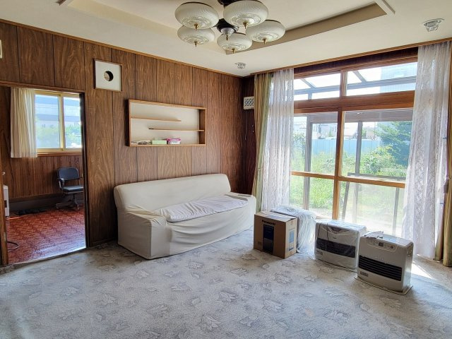 【居間・リビング】の画像