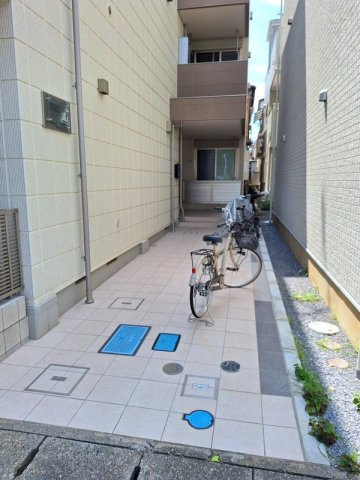 メゾン　ファミリアのエントランス