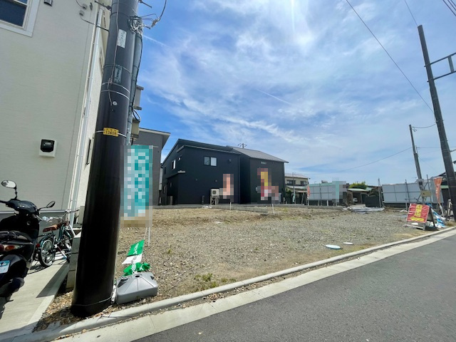 平塚市徳延　売地　全11区画の前面道路含む現地写真|現地外観