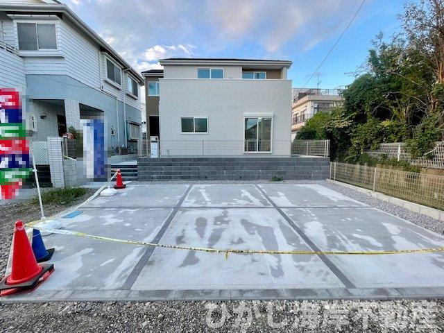 平塚市徳延　新築戸建の駐車場|駐車スペース