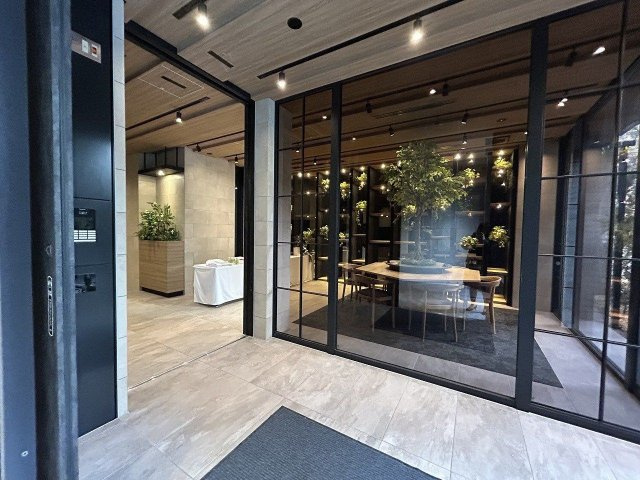 パークリュクス博多駅前のエントランス