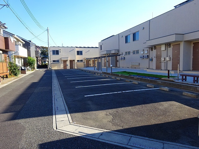 ヘーベル ティーア Ｂの駐車場|★敷地内駐車場★