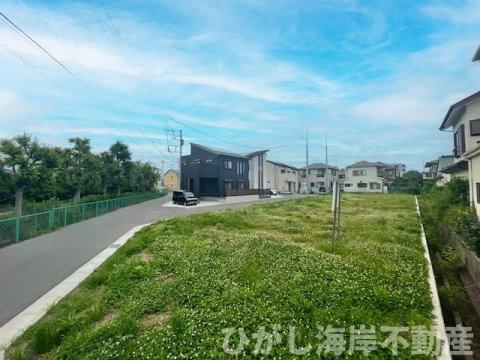 平塚市長持　売地の前面道路含む現地写真|現地外観