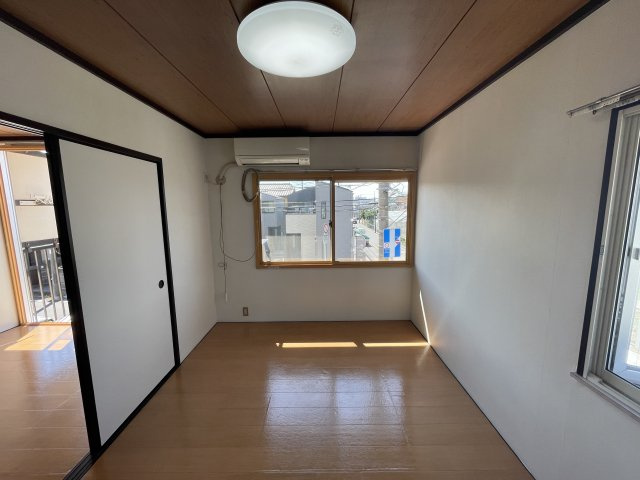 フレグランス駿河台のエントランス|居室