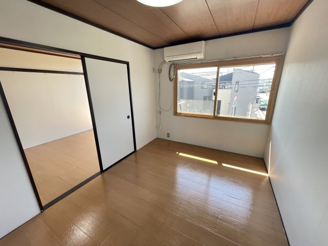 フレグランス駿河台のロビー|洋室