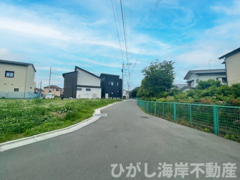 平塚市長持　売地の前面道路含む現地写真|現地外観