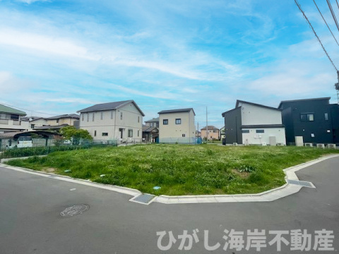 平塚市長持　売地の前面道路含む現地写真|現地外観