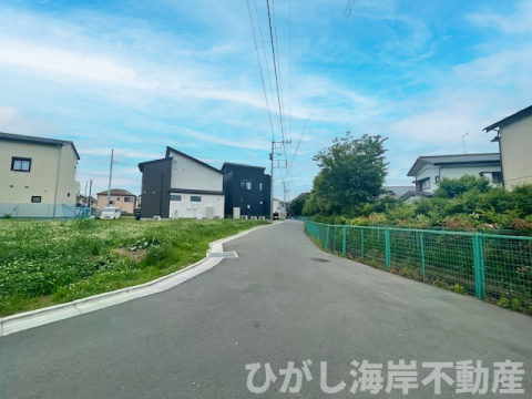 平塚市長持　売地の前面道路含む現地写真|現地外観
