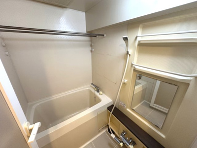 【浴室】 | ファミールハイツ上野Ⅲ番館 | 追い焚き機能付きでいつでも温かいお風呂につかれます♪