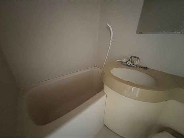 アップル都町の浴室