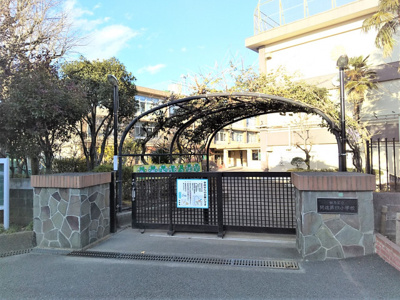 練馬区立開進第四小学校まで350ｍ