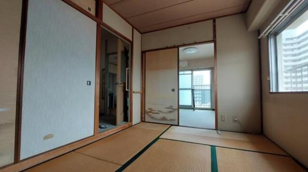 シティハイツ丸の内の和室