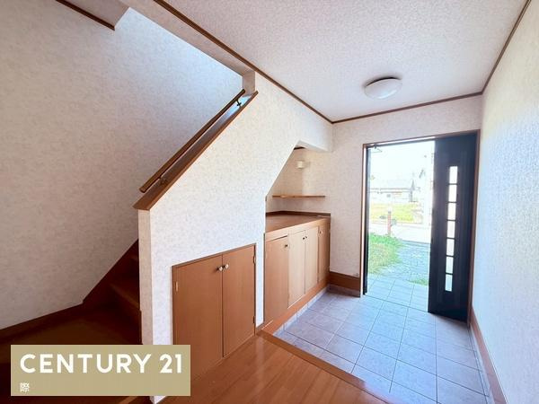 岩出市湯窪の中古一戸建の玄関