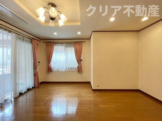 【居間・リビング】 | 高崎市宮元町　中古住宅