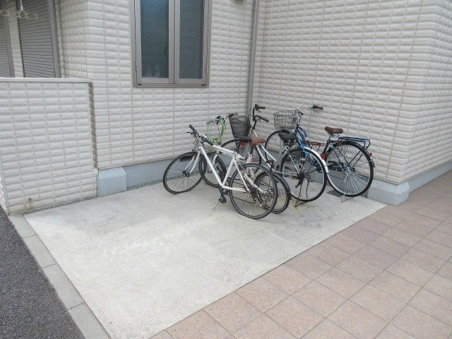コンフォート桜のその他共用部分|敷地内駐輪場