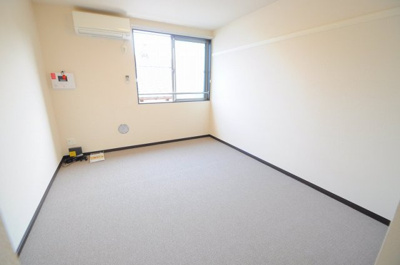 【居間・リビング】 | レオネクスト八代福正Ⅰ | 設備・仕様は号室により異なる為、現況を優先致します。