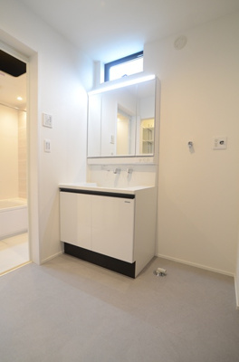 【洗面所】 | 海老名市杉久保南3丁目 新築戸建て 全6棟【仲介手数料無料】