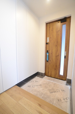 【玄関】 | 海老名市杉久保南3丁目 新築戸建て 全6棟【仲介手数料無料】