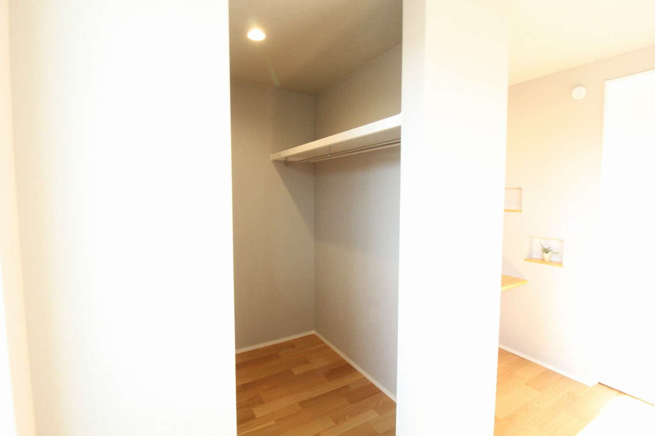 土佐市高岡町乙　新築戸建　西棟　（全2区画）の収納|2Ｆ　南の部屋　7.8帖